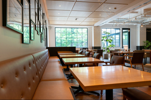 銀イオン原液「銀のチカラ」で椅子やテーブル、カウンターの除菌・抗菌、ウイルス予防対策に