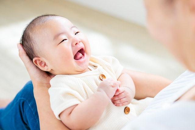 生後２ヵ月の赤ちゃんがいる部屋環境でも銀イオン水は安全で安心して使えます